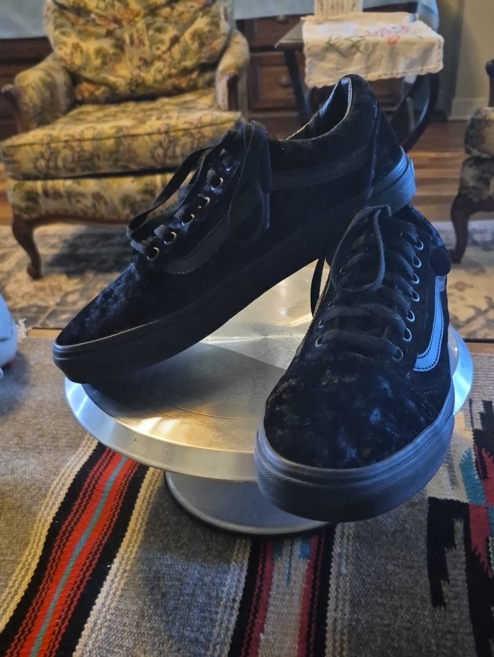 Vans Velvet Upper Sz 9.5 Mens Sz 11 Womens.hobeycomb Sole. - Picture 16 of 16